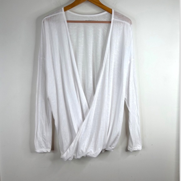 Beyond Yoga White Wrap Top L Party Long Sleeve Flowy Lightweight Pilates Barre - Picture 1 of 8
